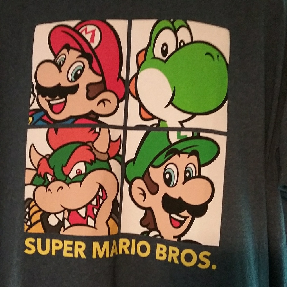 Super Mario Bros. Short Sleeve T-Shirt (2XL) - Picture 4 of 7